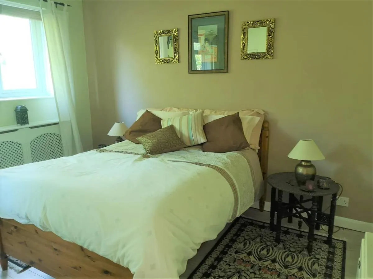 Oriental, 2 Double Bedroom Flat, Royal Greenwich, Se London