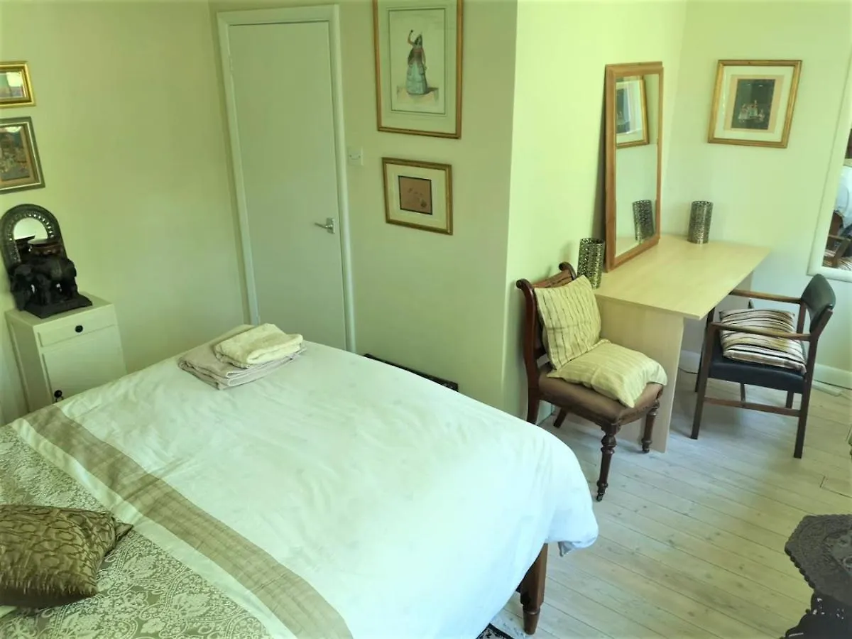 Oriental, 2 Double Bedroom Flat, Royal Greenwich, Se London 0*,