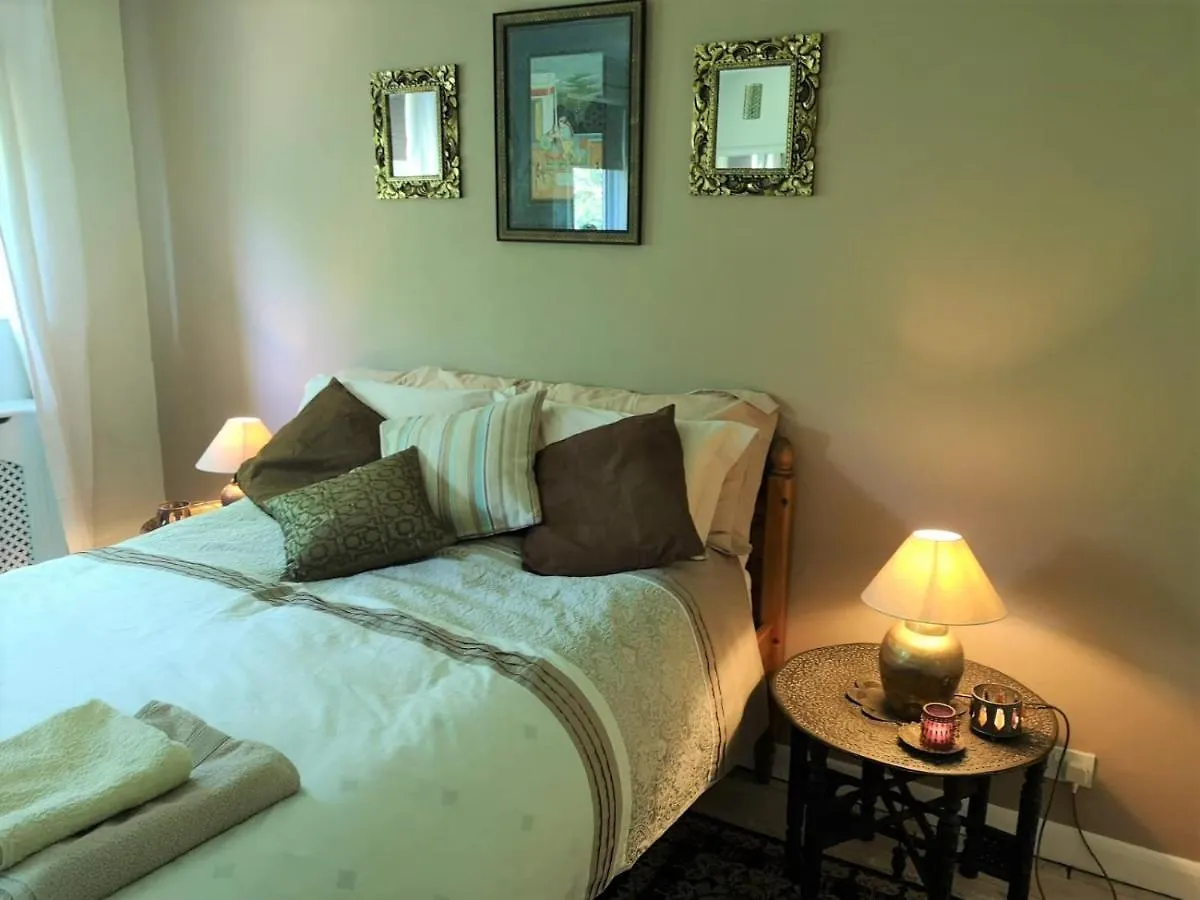 Oriental, 2 Double Bedroom Flat, Royal Greenwich, Se London Apartment