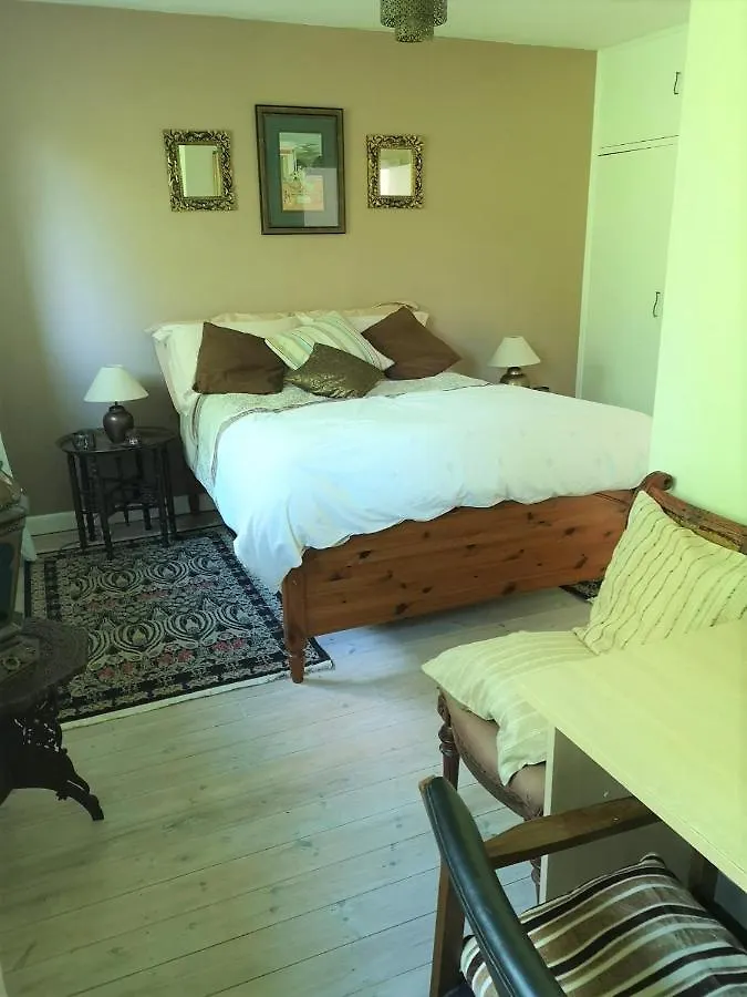 Oriental, 2 Double Bedroom Flat, Royal Greenwich, Se London Apartment